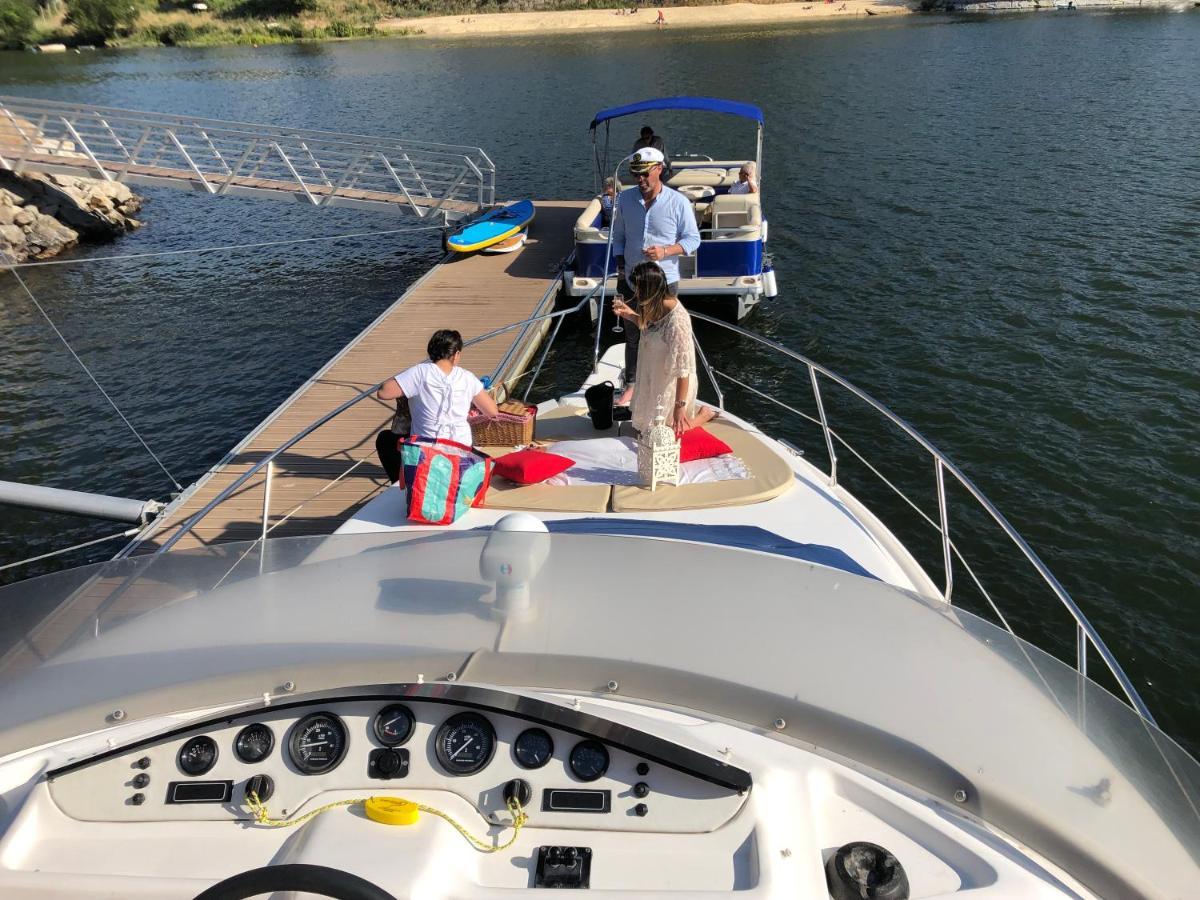 Aquadouro Yacht Radames - Sleep Boat Experience Ξενοδοχείο Castelo de Paiva Εξωτερικό φωτογραφία