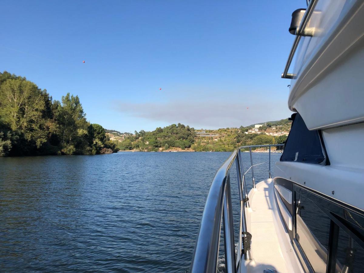 Aquadouro Yacht Radames - Sleep Boat Experience Ξενοδοχείο Castelo de Paiva Εξωτερικό φωτογραφία